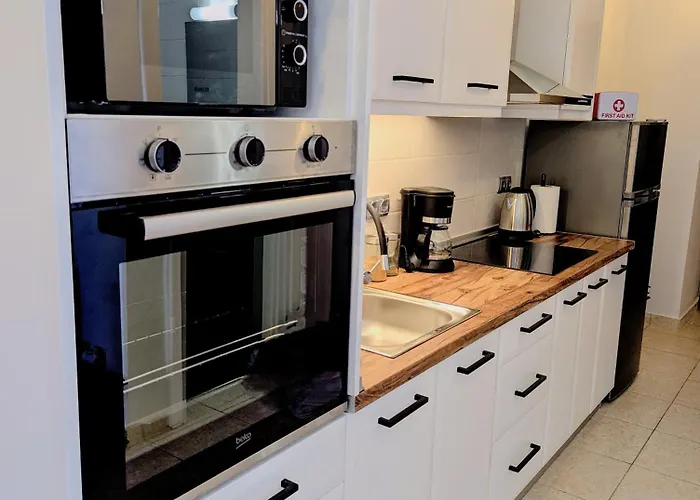 Kanoni House Апартаменты *